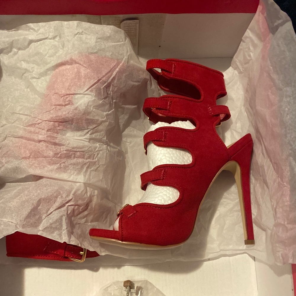 Rosselyn Red Heeled Sandal - Picture 9 of 11